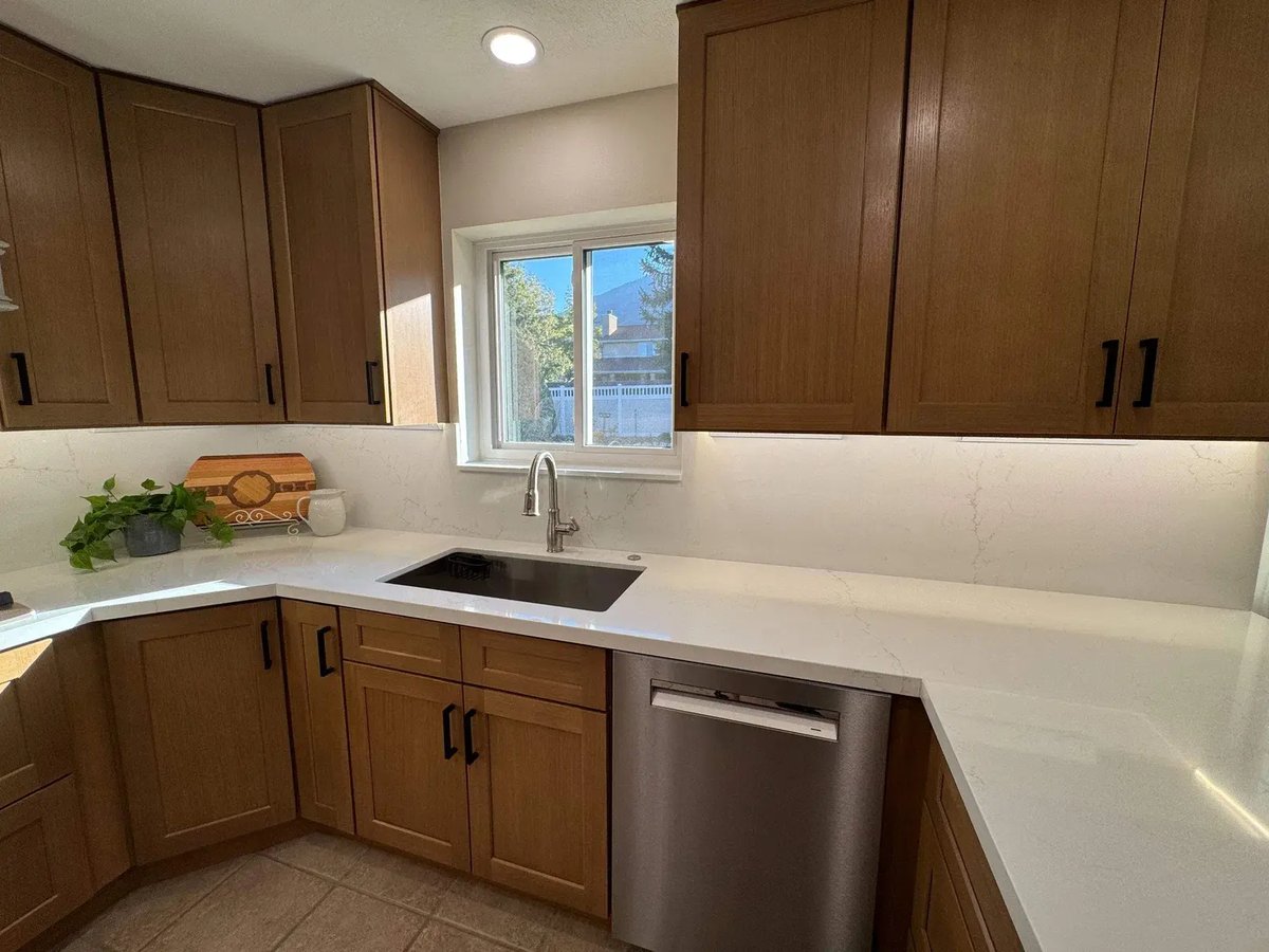 East-Sandy-Whole-Home-Remodel-by-RemodelCo-kitchen-sink-detail-032