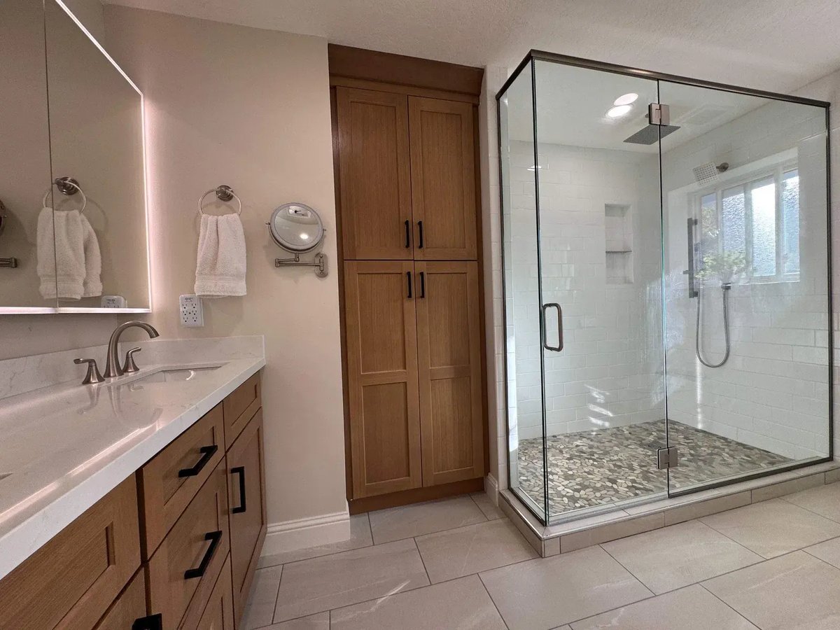 East-Sandy-Whole-Home-Remodel-by-RemodelCo-primary-bathroom-vanity-050